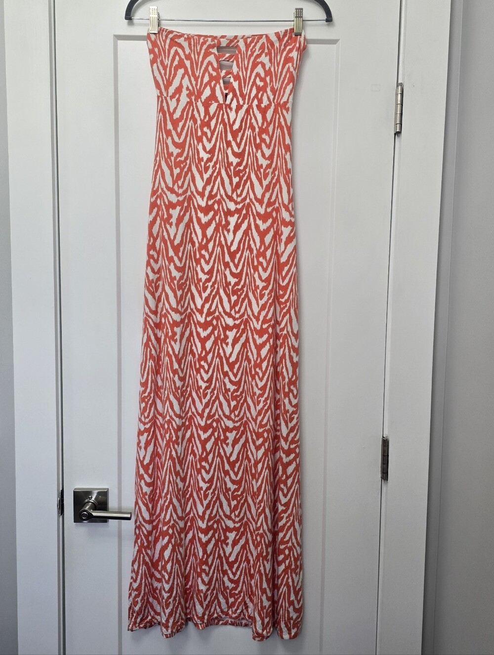 Bebe Strapless Coral Print Maxi Dress Size Small - Picture 2 of 7